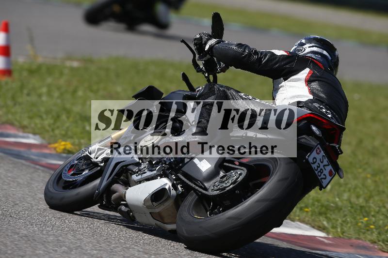 /Archiv-2024/29 12.06.2024 MOTO.CH Track Day ADR/Gruppe rot/26